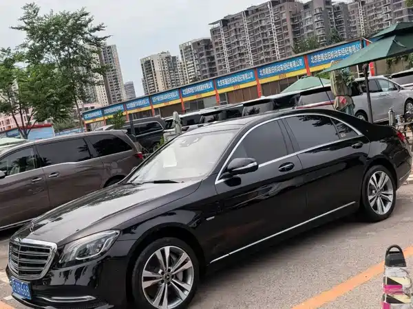 Mercedes-Benz S-Class 2020