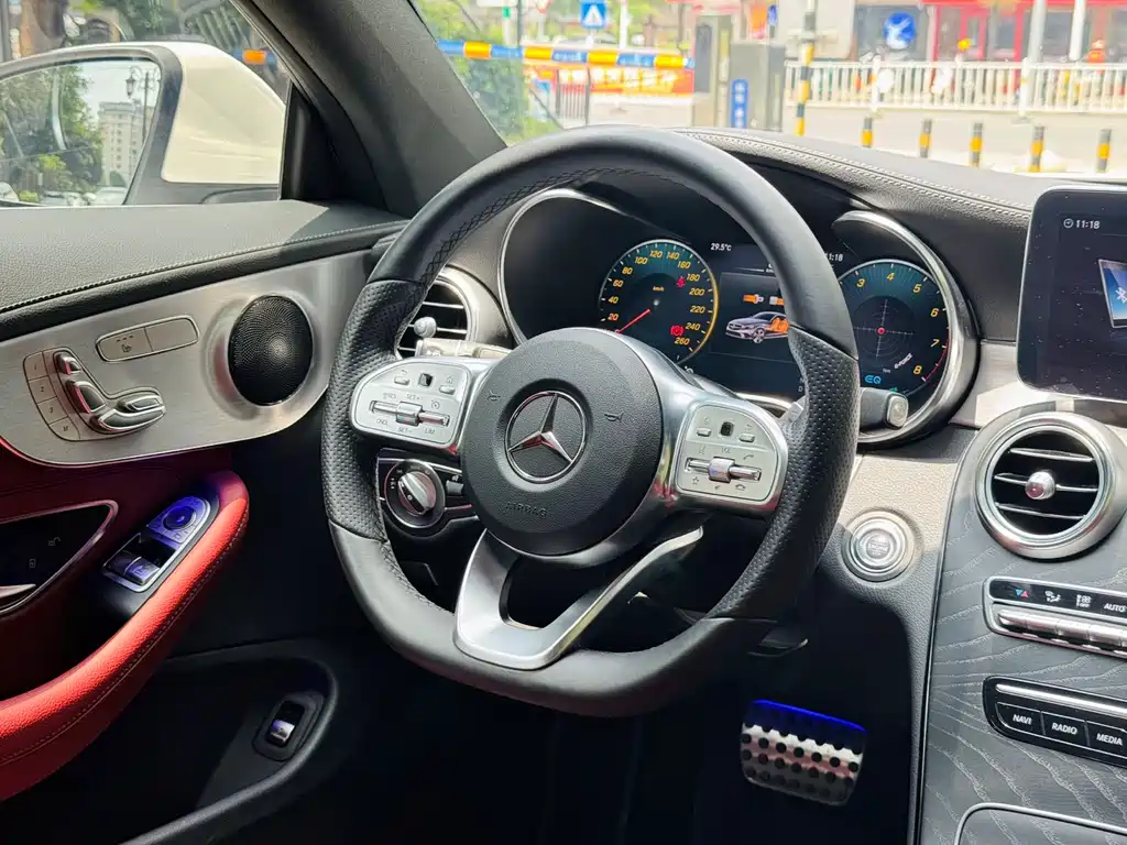 Mercedes-Benz C-Class 2021 — фото 11