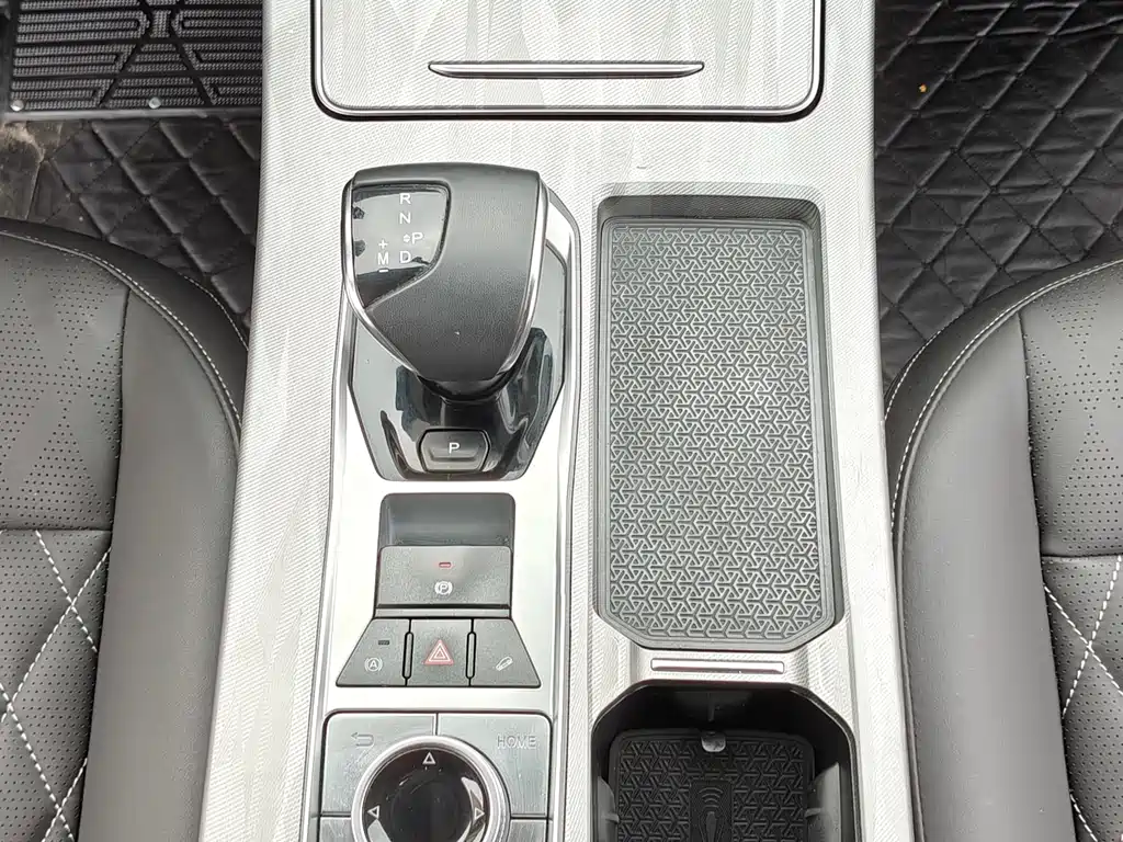 Jetour X70 PLUS 2023 — фото 14