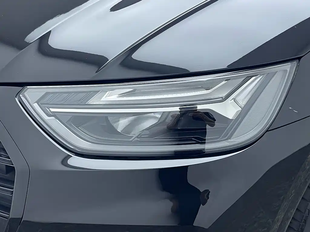 Audi Q5L 2023 — фото 11