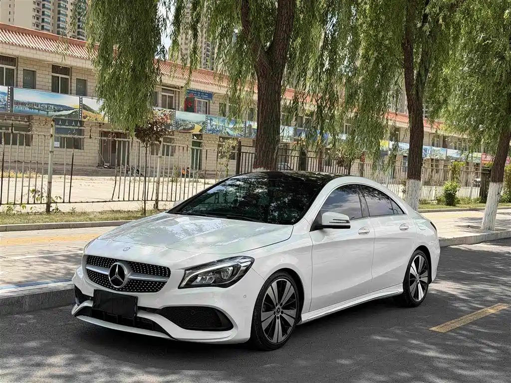 Mercedes-Benz CLA 2016