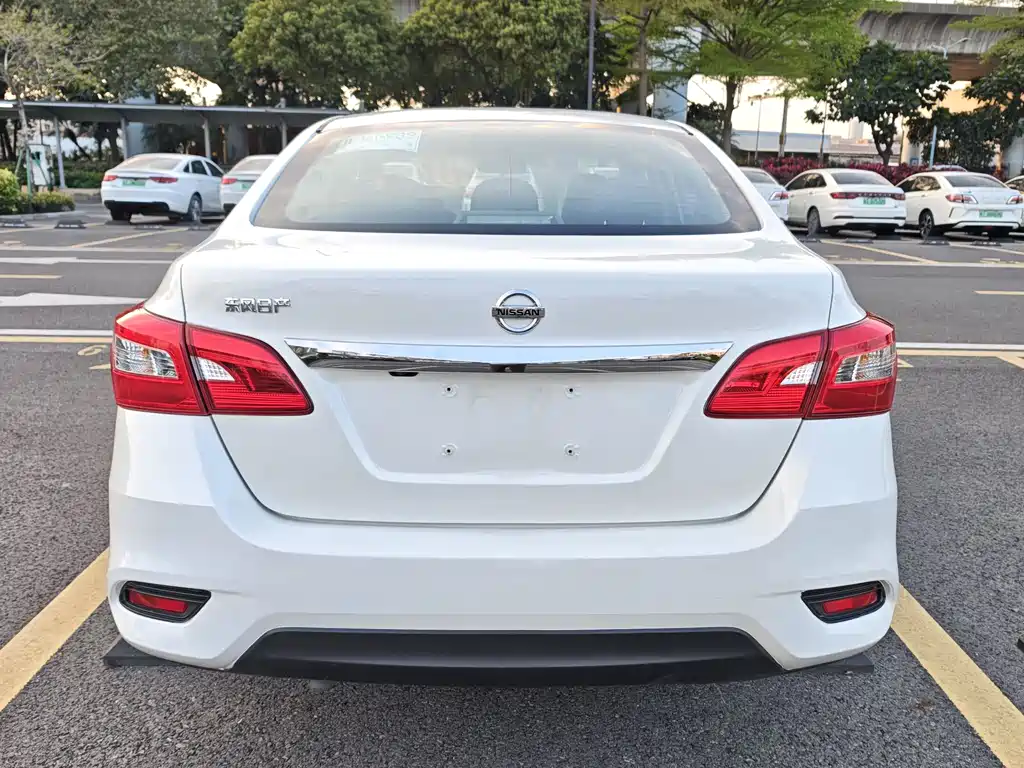 Nissan Sylphy 2023 — фото 20