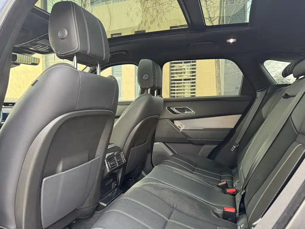 Land Rover Velar 2020 — фото 11