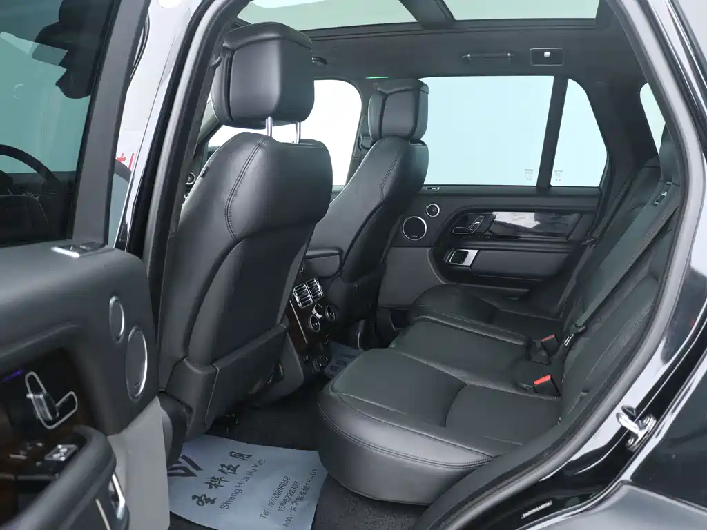 Land Rover Range Rover 2022 — фото 18