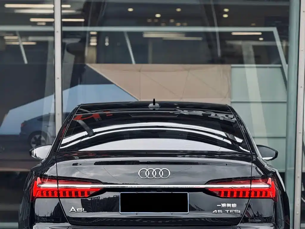 Audi A6L 2024 — фото 5