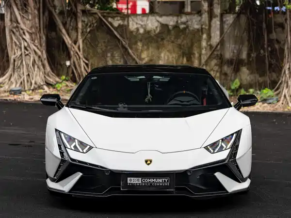 Lamborghini Huracan 2025