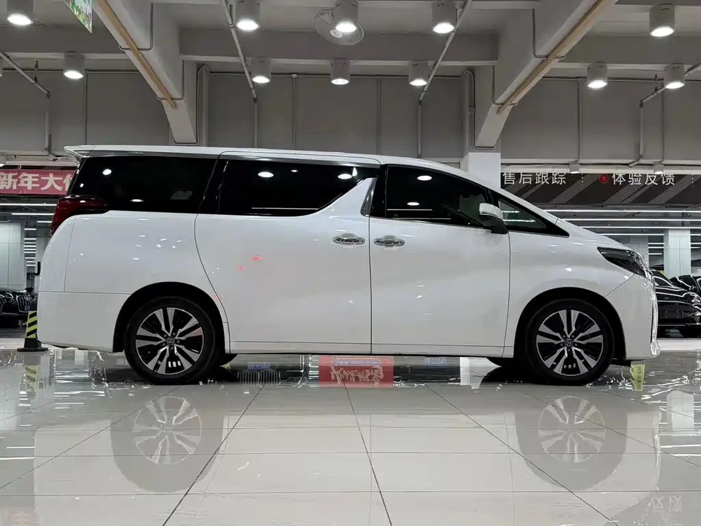 Toyota Alphard 2019 — фото 5