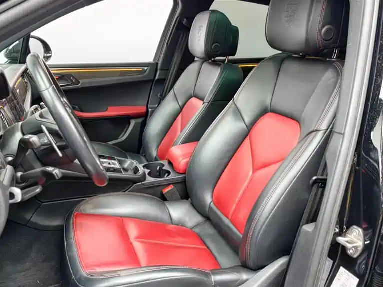 Porsche Macan 2023 — фото 12