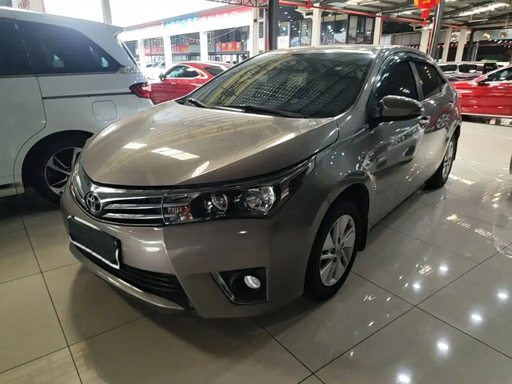 Toyota Corolla 2016 — фото 1