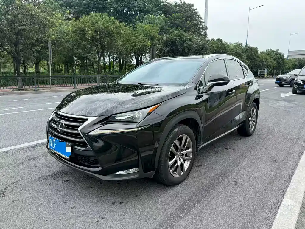 Lexus NX 2015 — фото 1