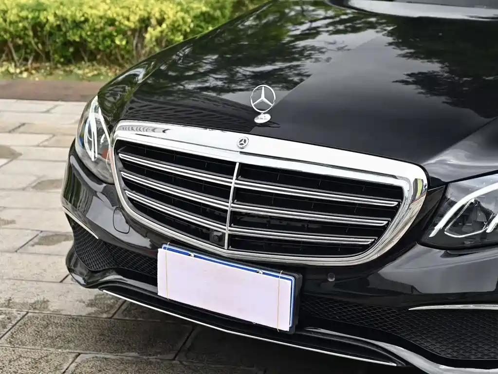 Mercedes-Benz E-Class 2020 — фото 21
