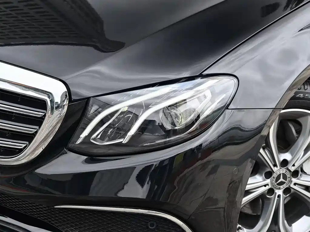 Mercedes-Benz E-Class 2020 — фото 22