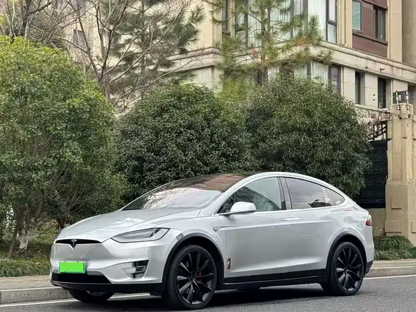 Tesla Model X 2016