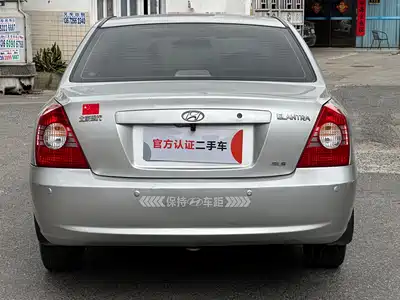 Hyundai Elantra 2005
