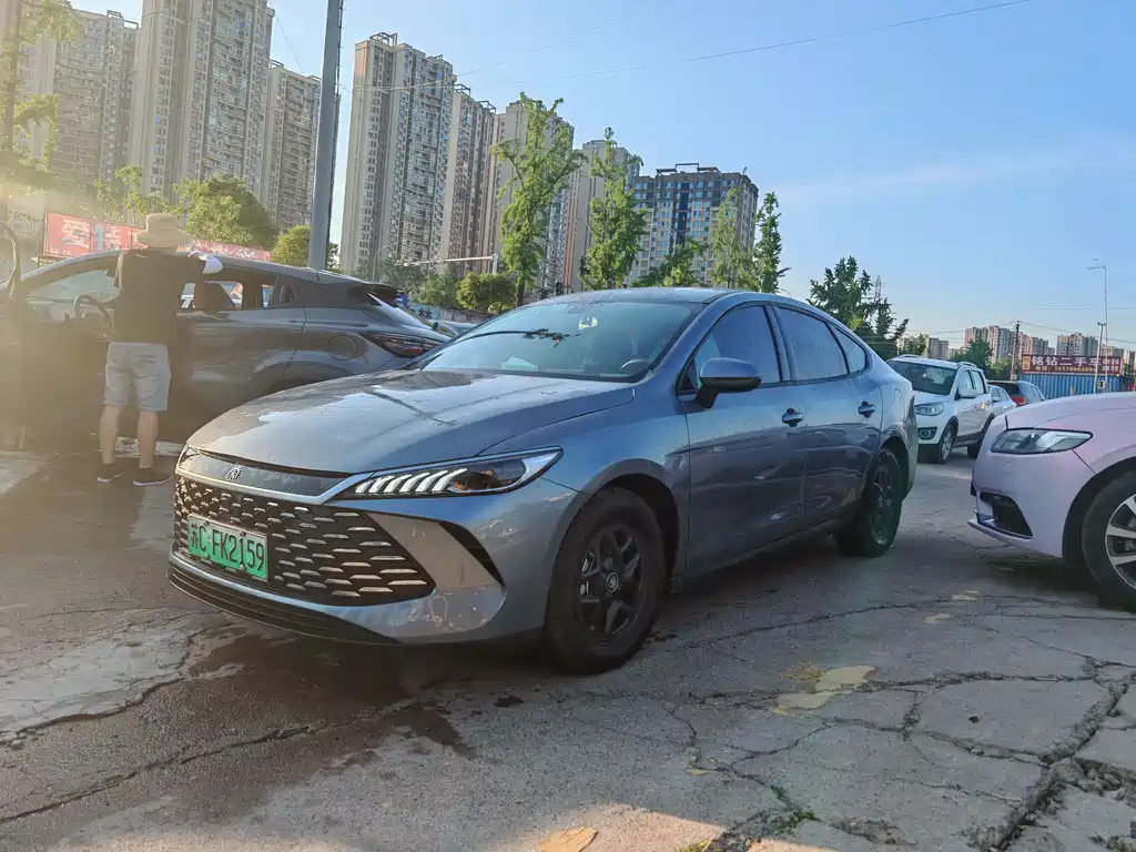 BYD Qin PLUS 2025 — фото 3