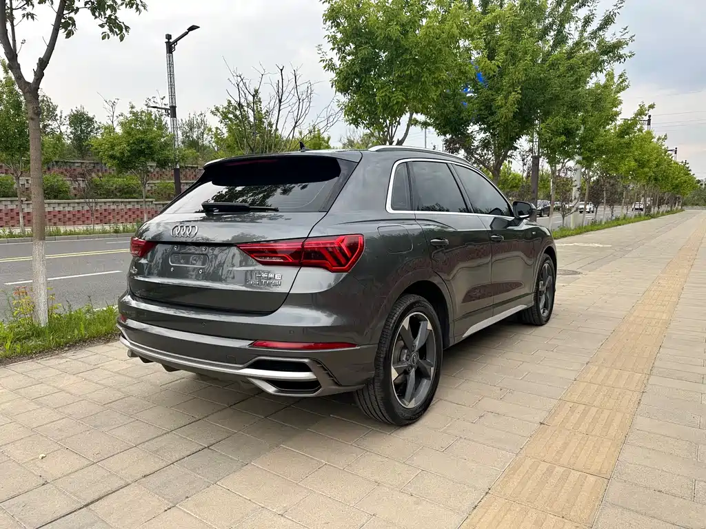 Audi Q3 2022 — фото 9