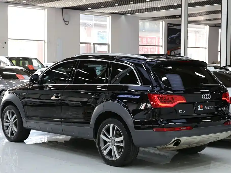 Audi Q7 2014 — фото 22