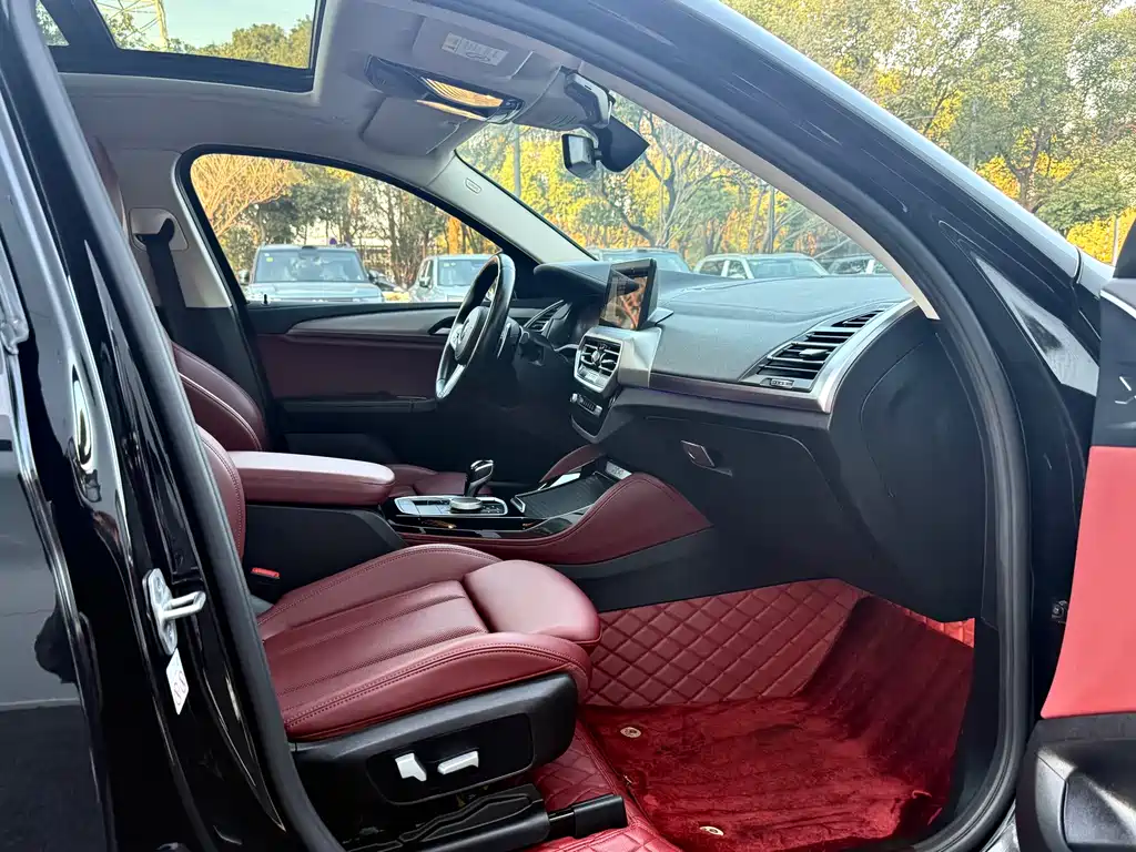 BMW X4 2022 — фото 12
