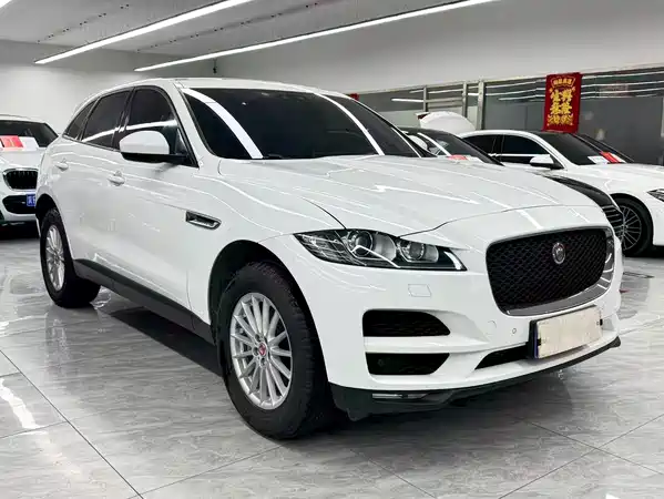 Jaguar F-PACE 2018