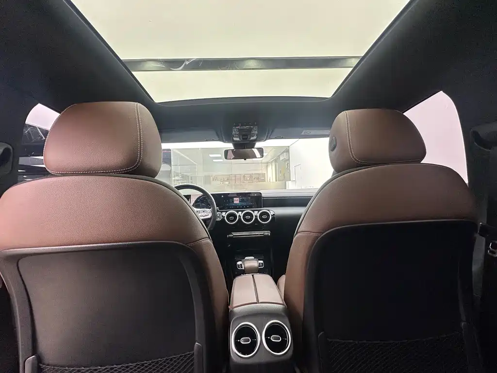 Mercedes-Benz A-Class 2019 — фото 21