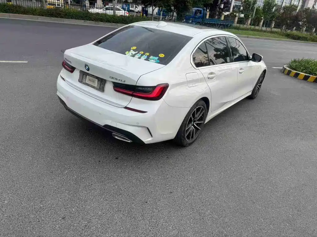 BMW 3 Series 2021