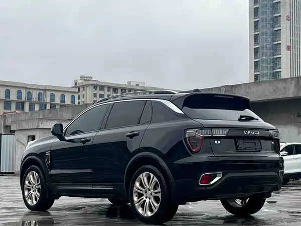 Lynk & Co 01 2017