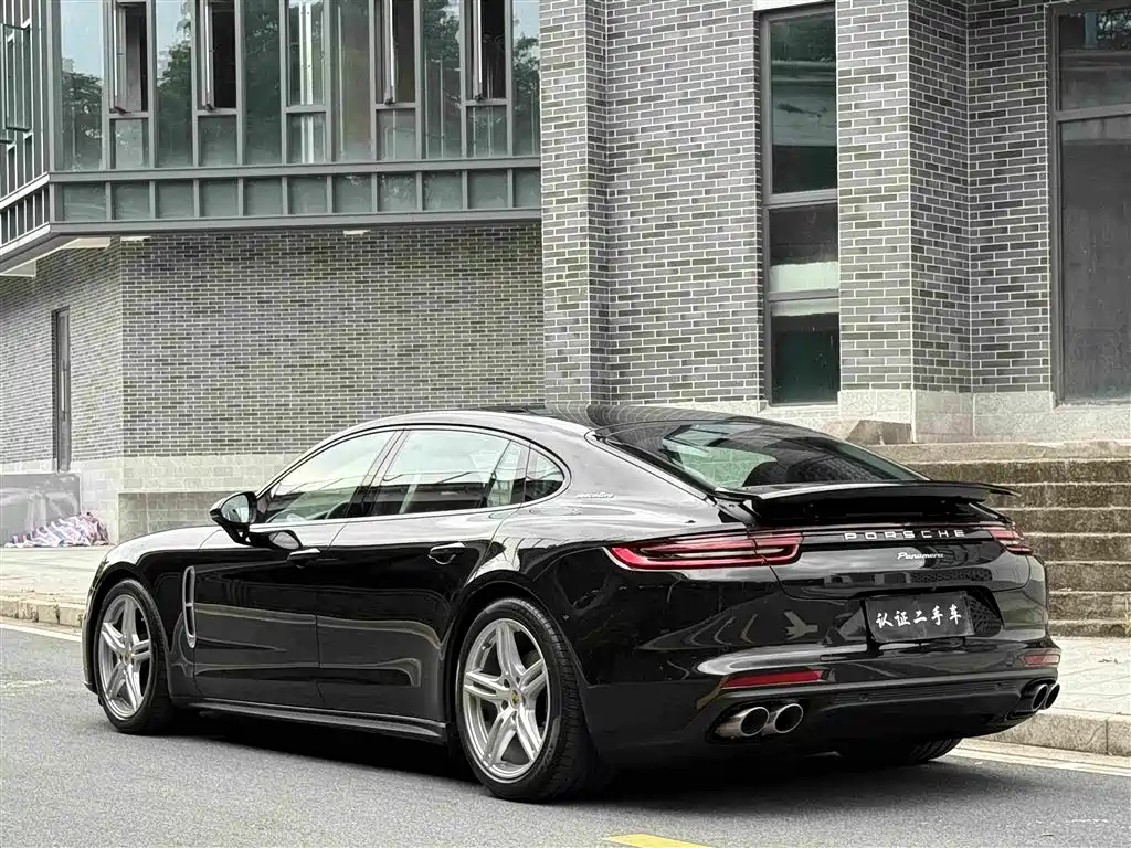 Porsche Panamera 2019 — фото 3