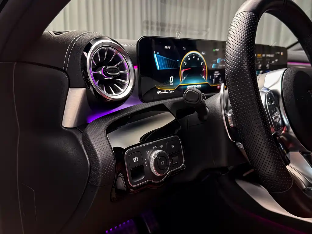 Mercedes-Benz A-Class AMG 2023 — фото 10