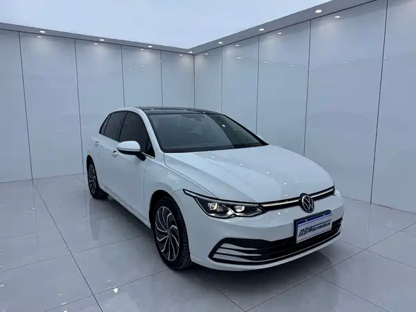 Volkswagen Golf 2022