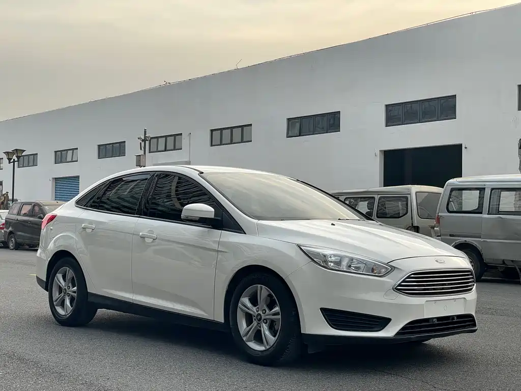Ford Focus 2017 — фото 3