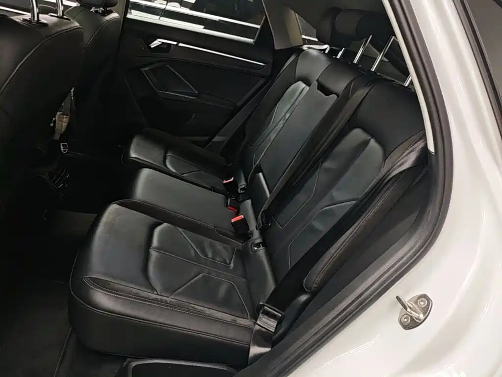 Audi Q3 Sportback 2022 — фото 17