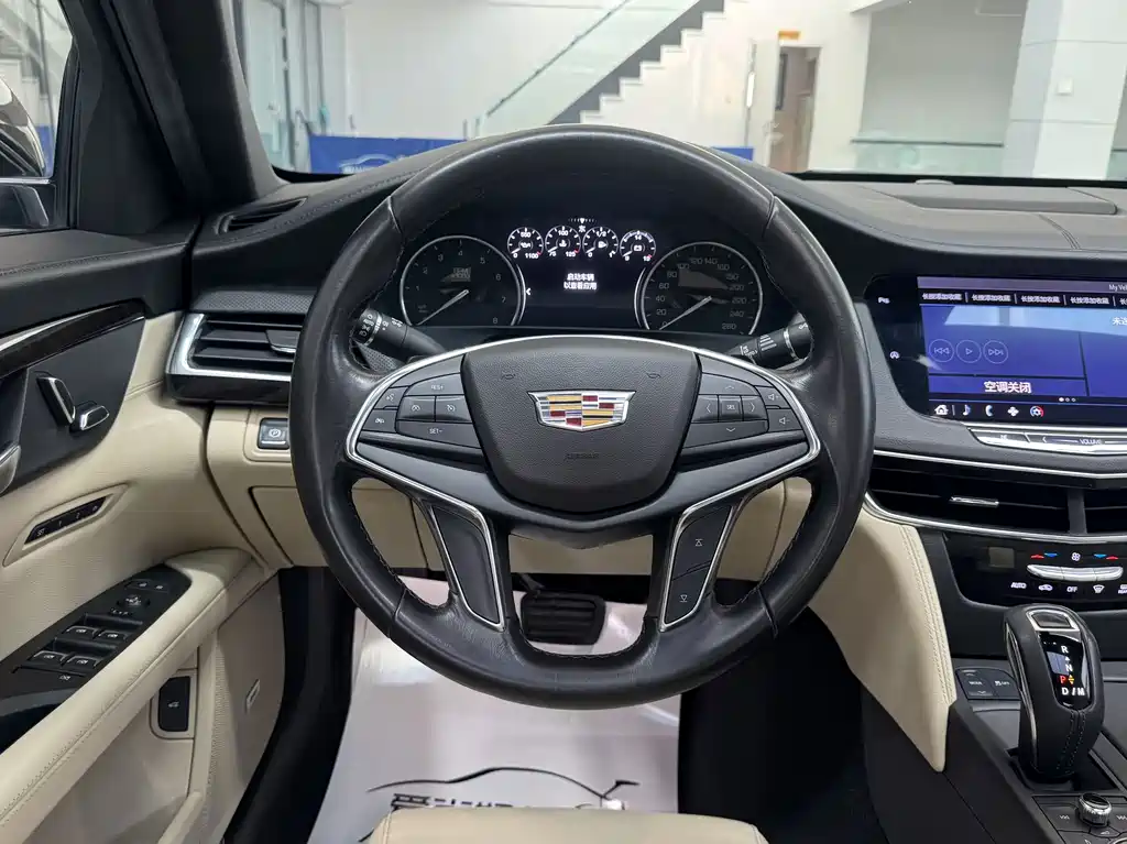 Cadillac CT6 2019 — фото 13