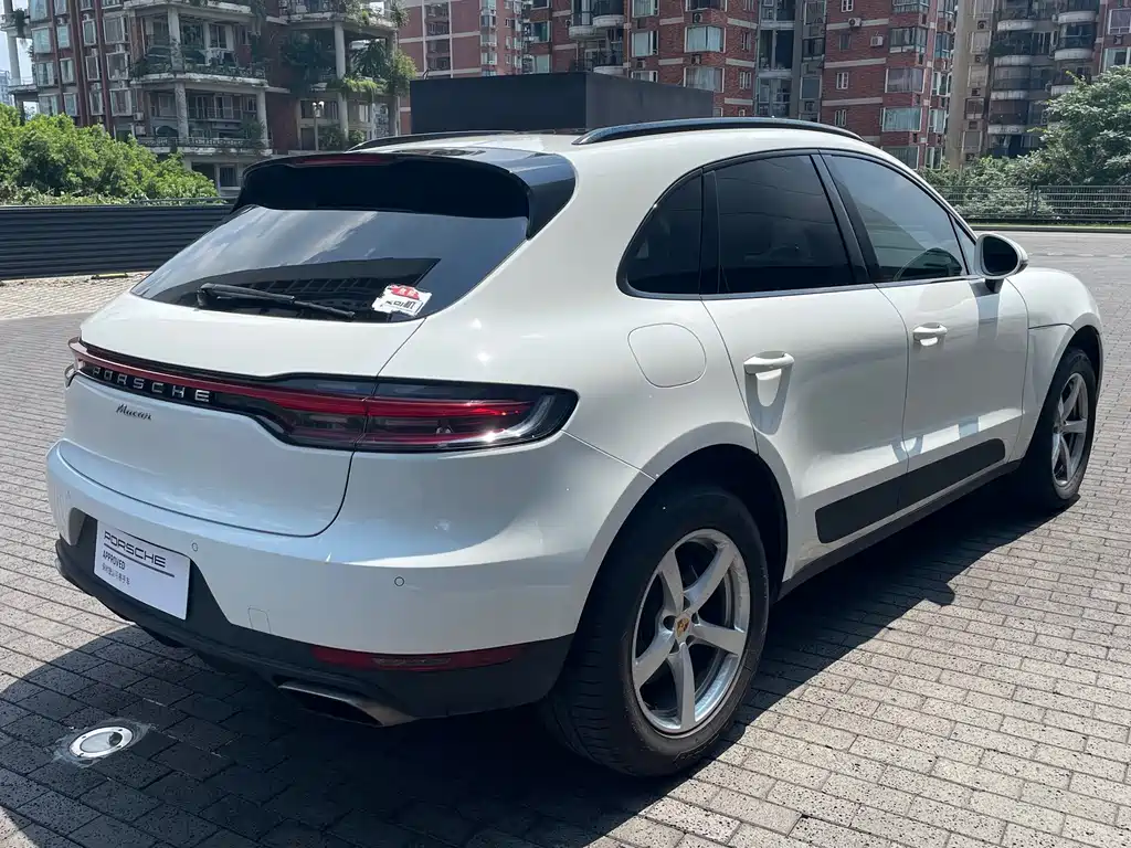 Porsche Macan 2021 — фото 9