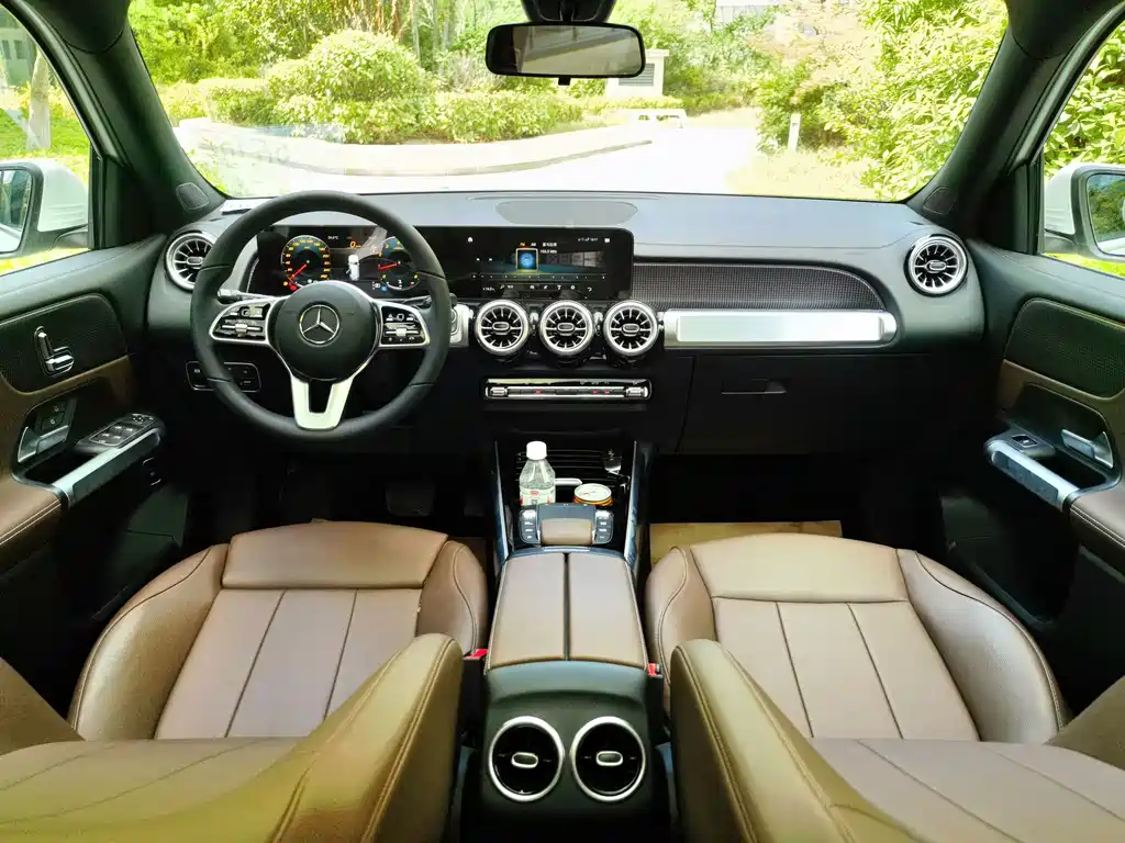 Mercedes-Benz GLB 2023 — фото 10