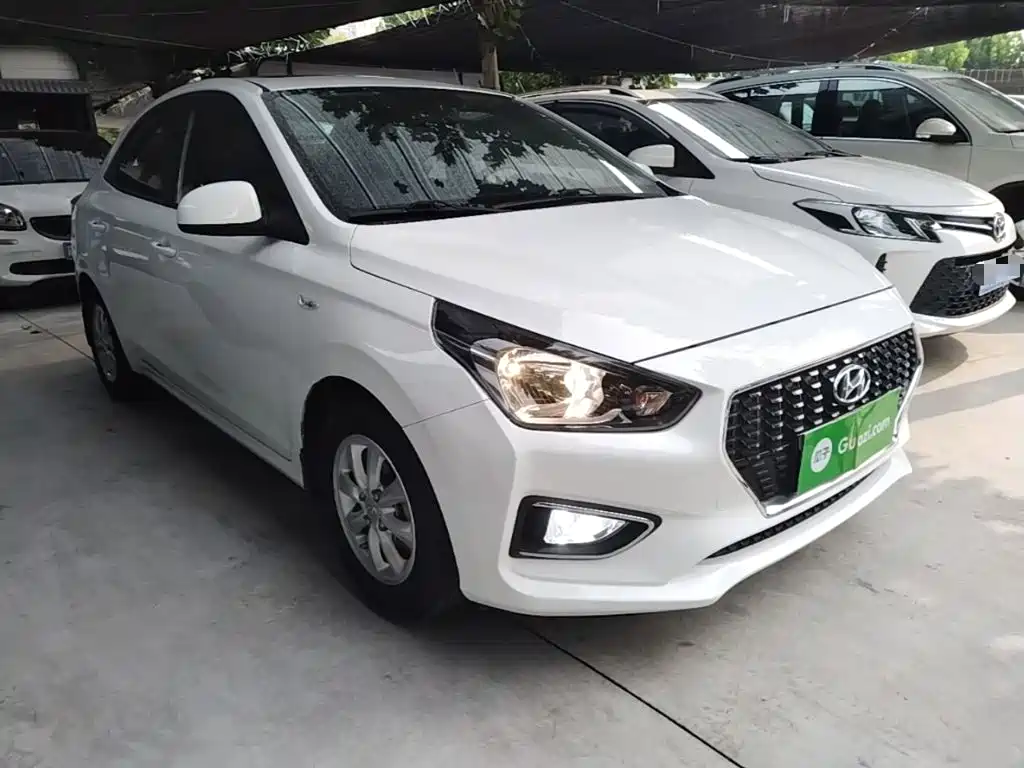 Hyundai Accent 2017 — фото 4