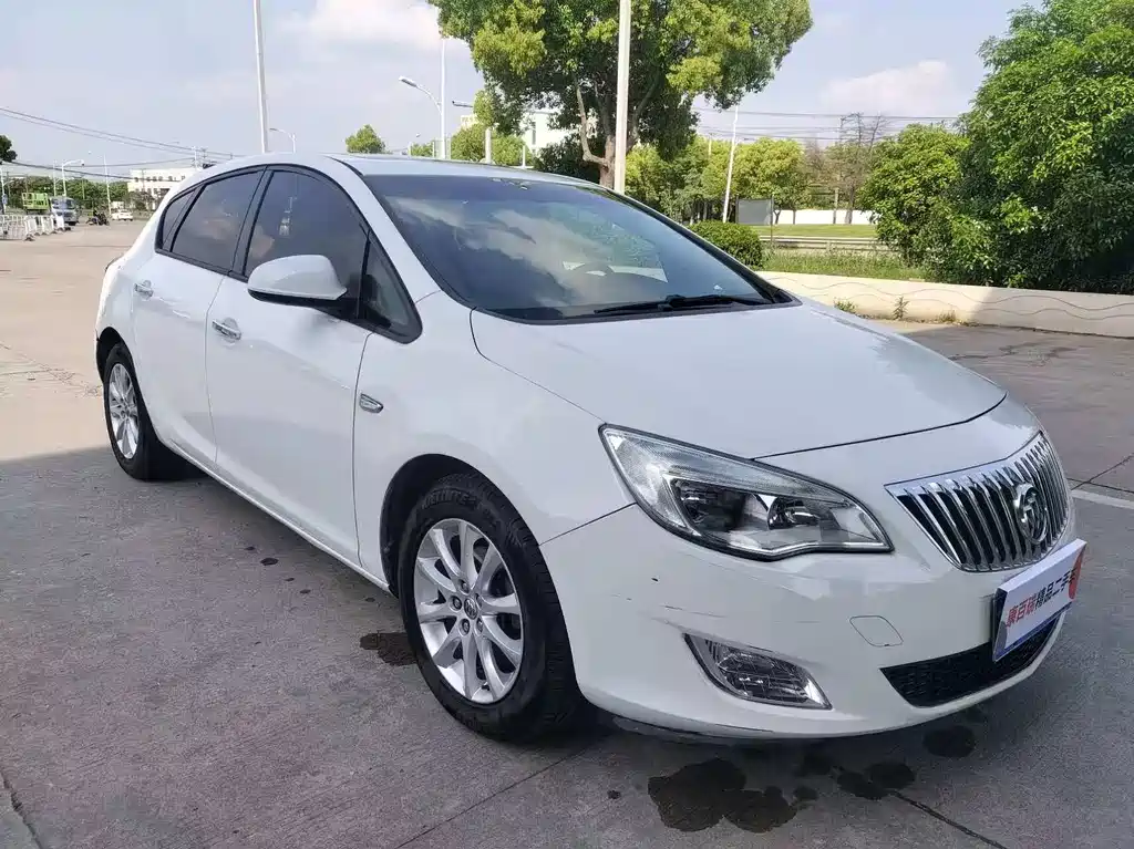 Buick Excelle 2015 — фото 3