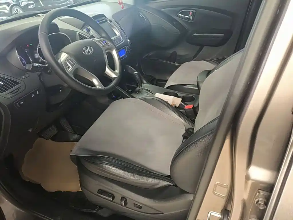 Hyundai ix35 2015 — фото 15