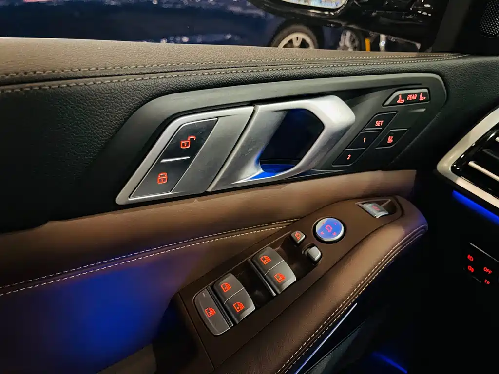 BMW X7 2019 — фото 14