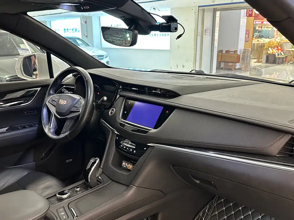Cadillac XT5 2020 — фото 13
