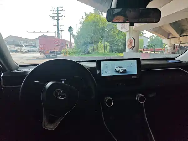 Toyota RAV4 2025