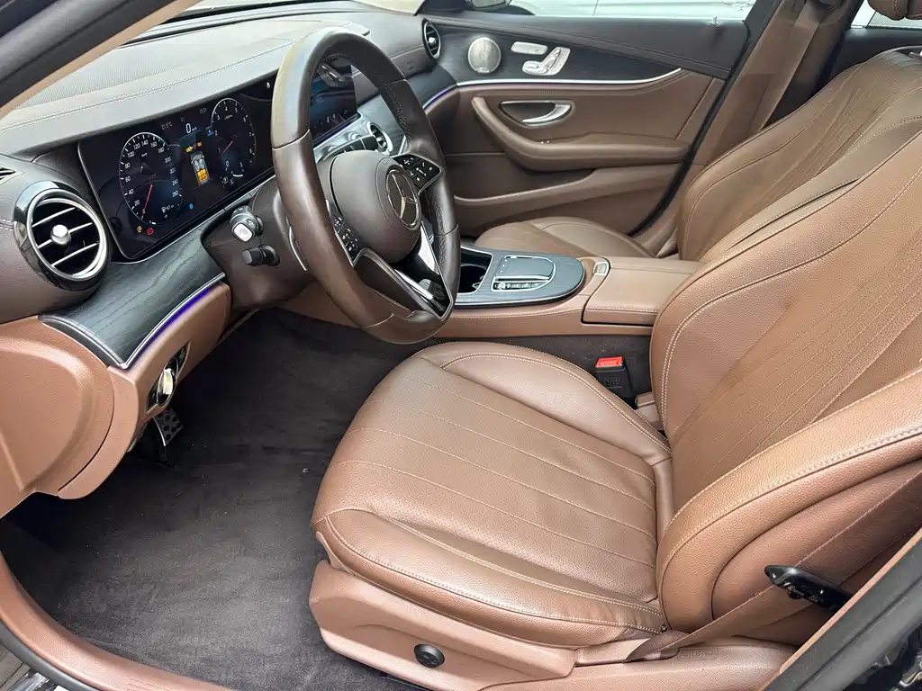 Mercedes-Benz E-Class 2023 — фото 4