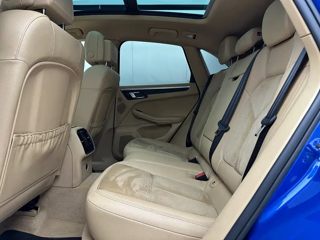 Porsche Macan 2017 — фото 13