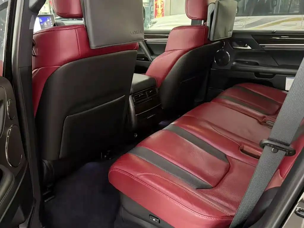 Lexus LX 2019 — фото 18