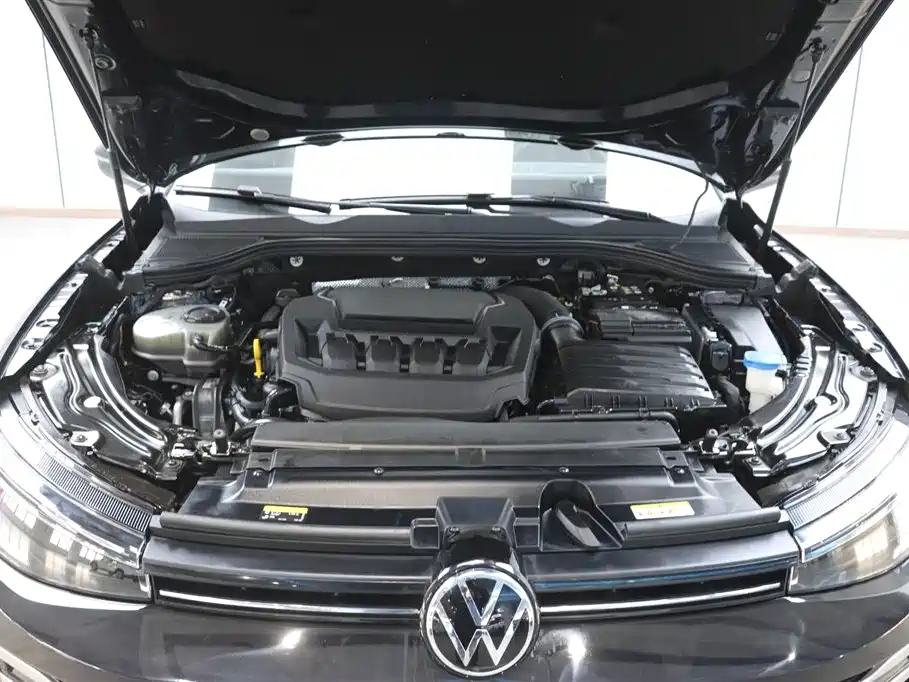 Volkswagen Passat 2025 — фото 16