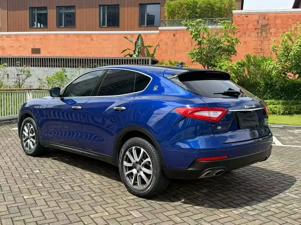 Maserati Levante 2019 — фото 9
