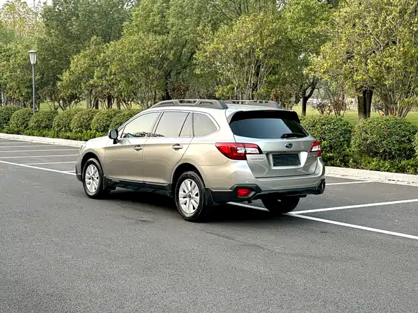 Subaru Outback 2015