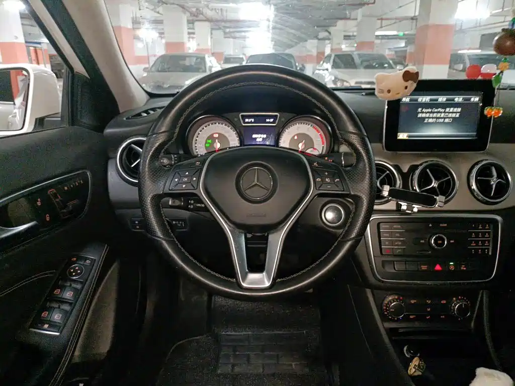 Mercedes-Benz GLA 2016 — фото 11