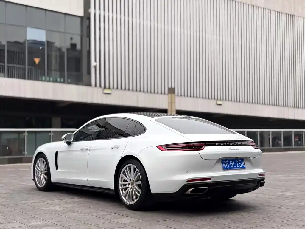 Porsche Panamera 2021 — фото 7