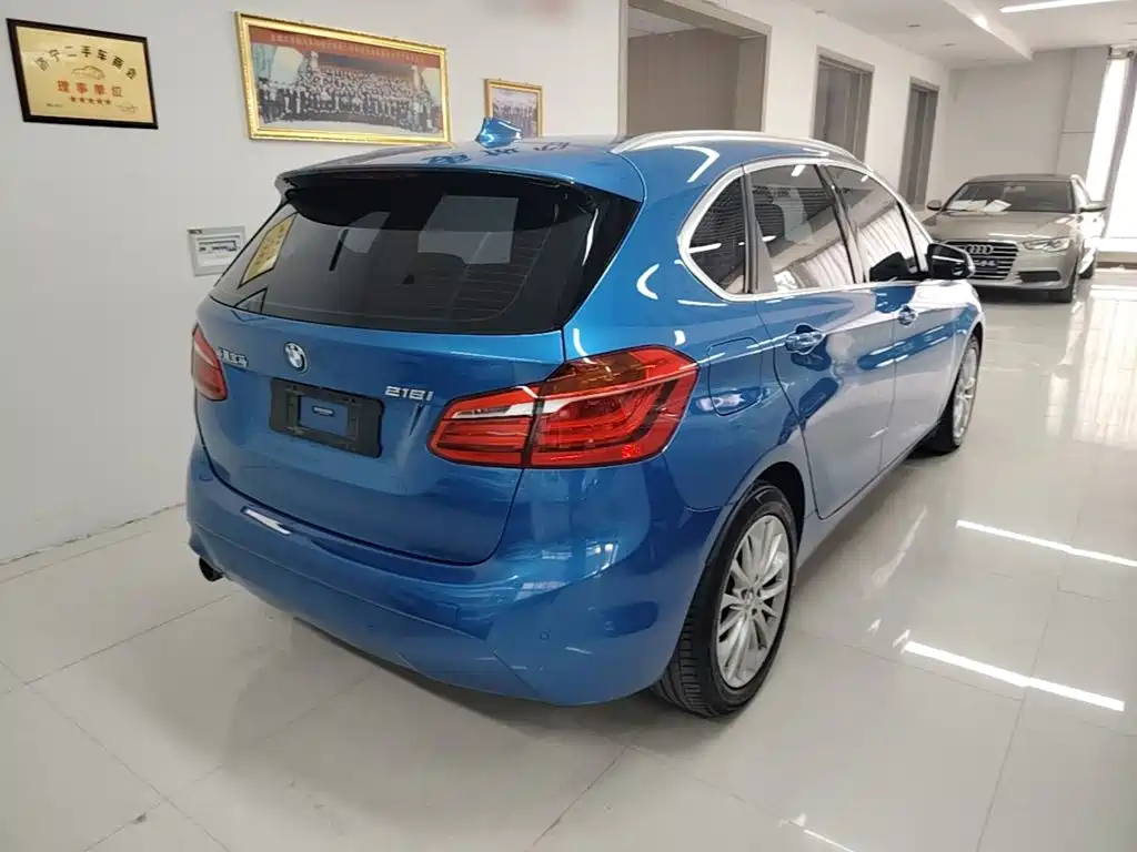 BMW 2 Series Active Tourer 2019 — фото 7