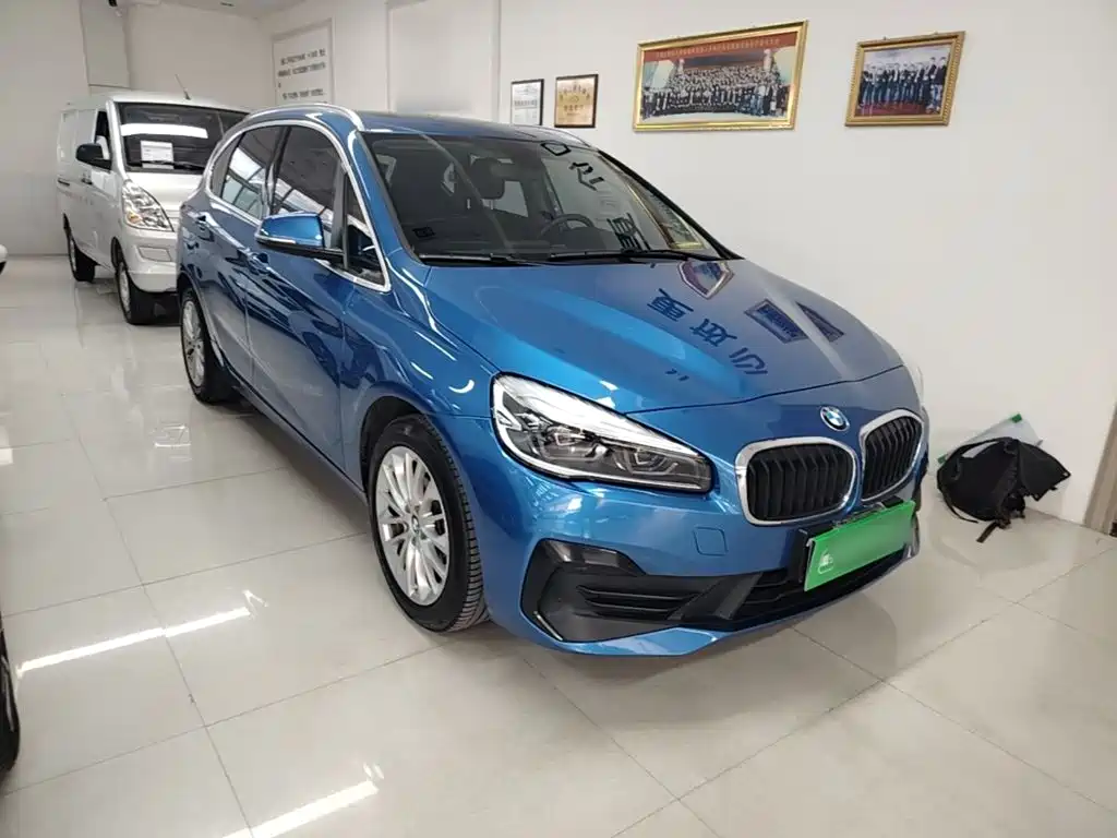 BMW 2 Series Active Tourer 2019 — фото 4